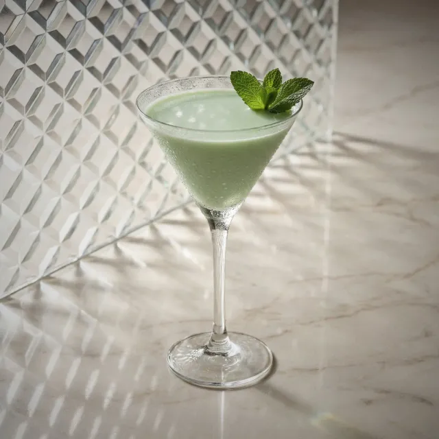Bols Grasshopper cocktail med mynte og kakao