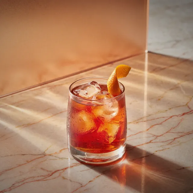 Bols Very Old Fashioned cocktail lagret