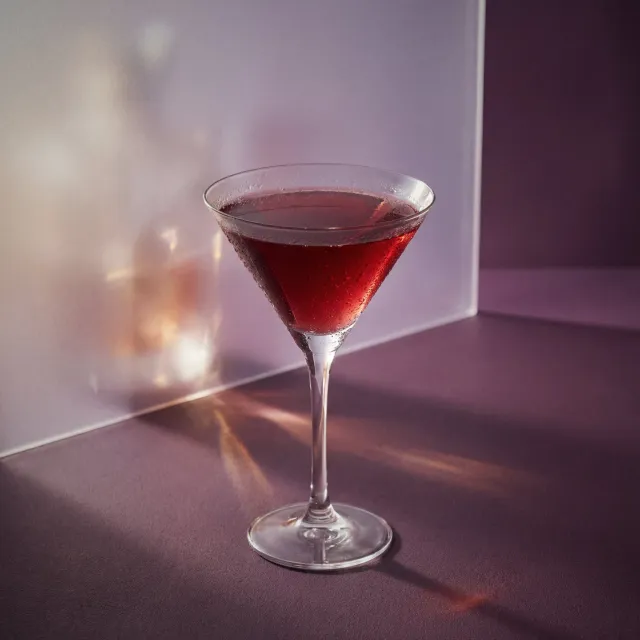 Bols English Rose cocktail blomstret gin drink