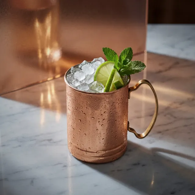 Bols Coconut Mule cocktail ingefær