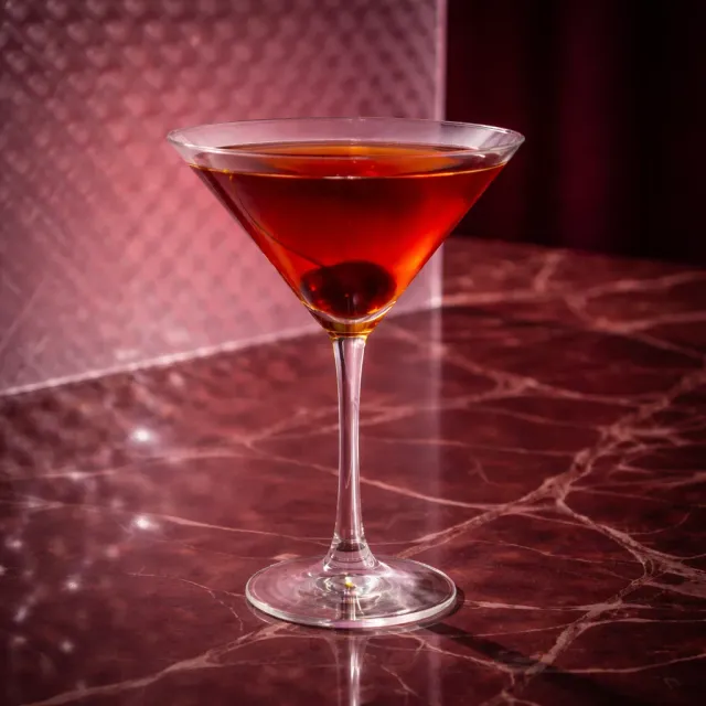 Bols Manhattan cocktail klassisk kirsebær