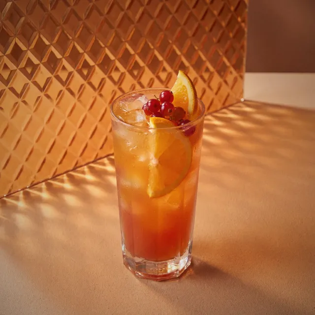 Bols Sex on the Beach cocktail med fersken