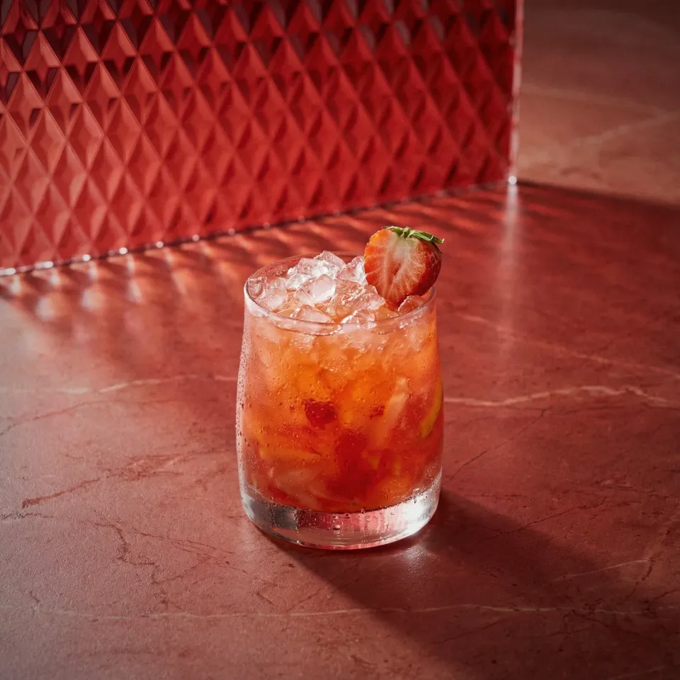 Bols Vanilla Berry Crush cocktail jordbær vanilje
