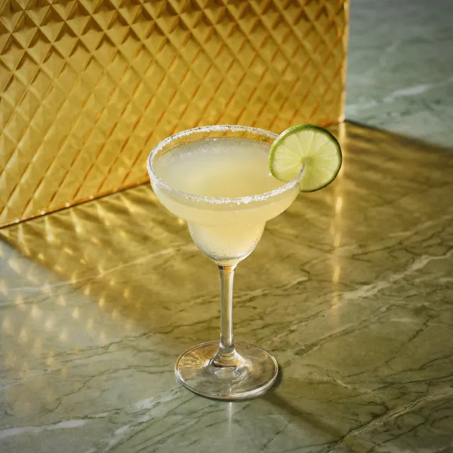 Bols Mango Margarita cocktail med mango