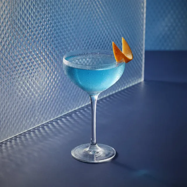 Bols Corps Reviver No Blue cocktail appelsin gin