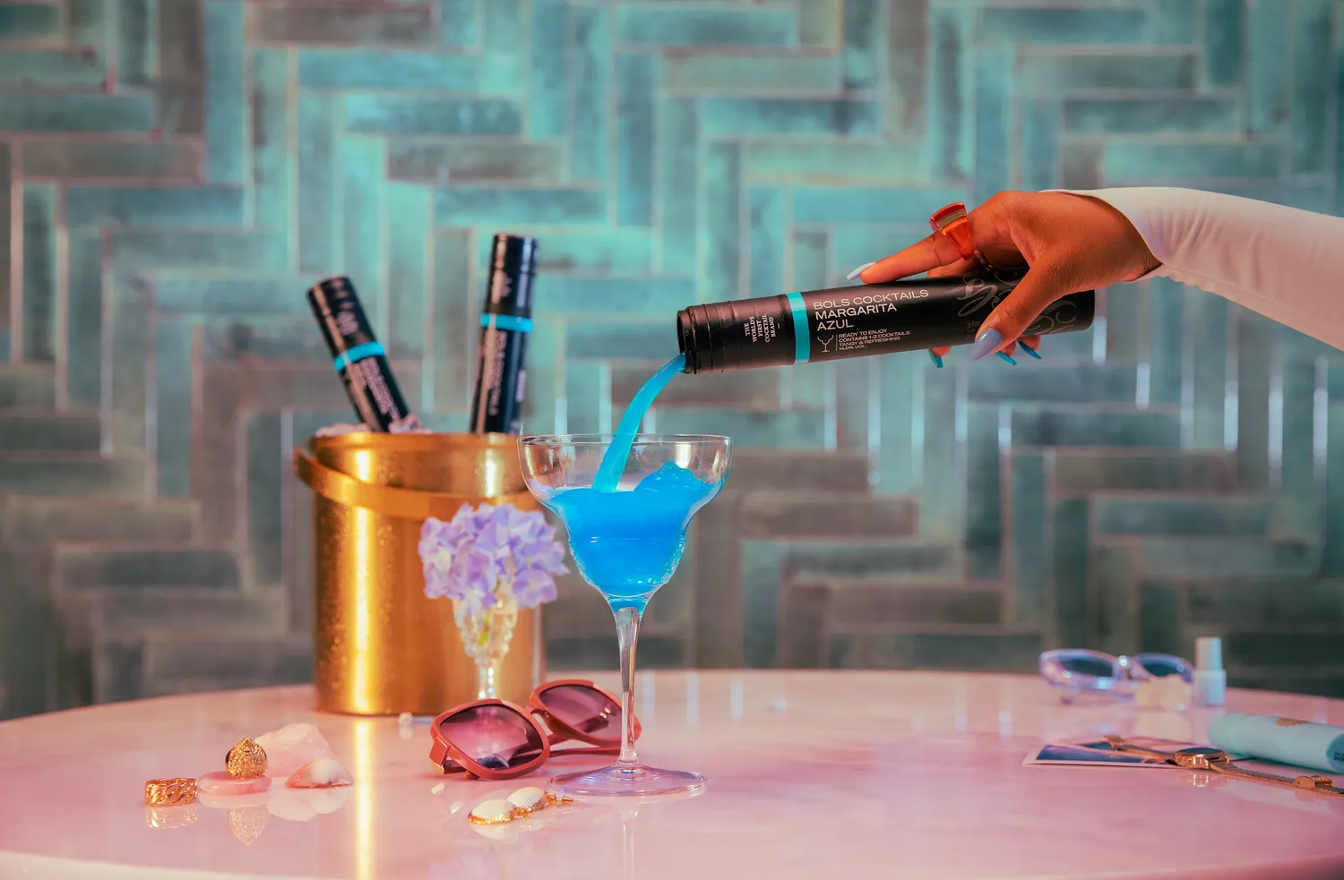 Bols Margarita Azul cocktail tubes 12 x 200ml